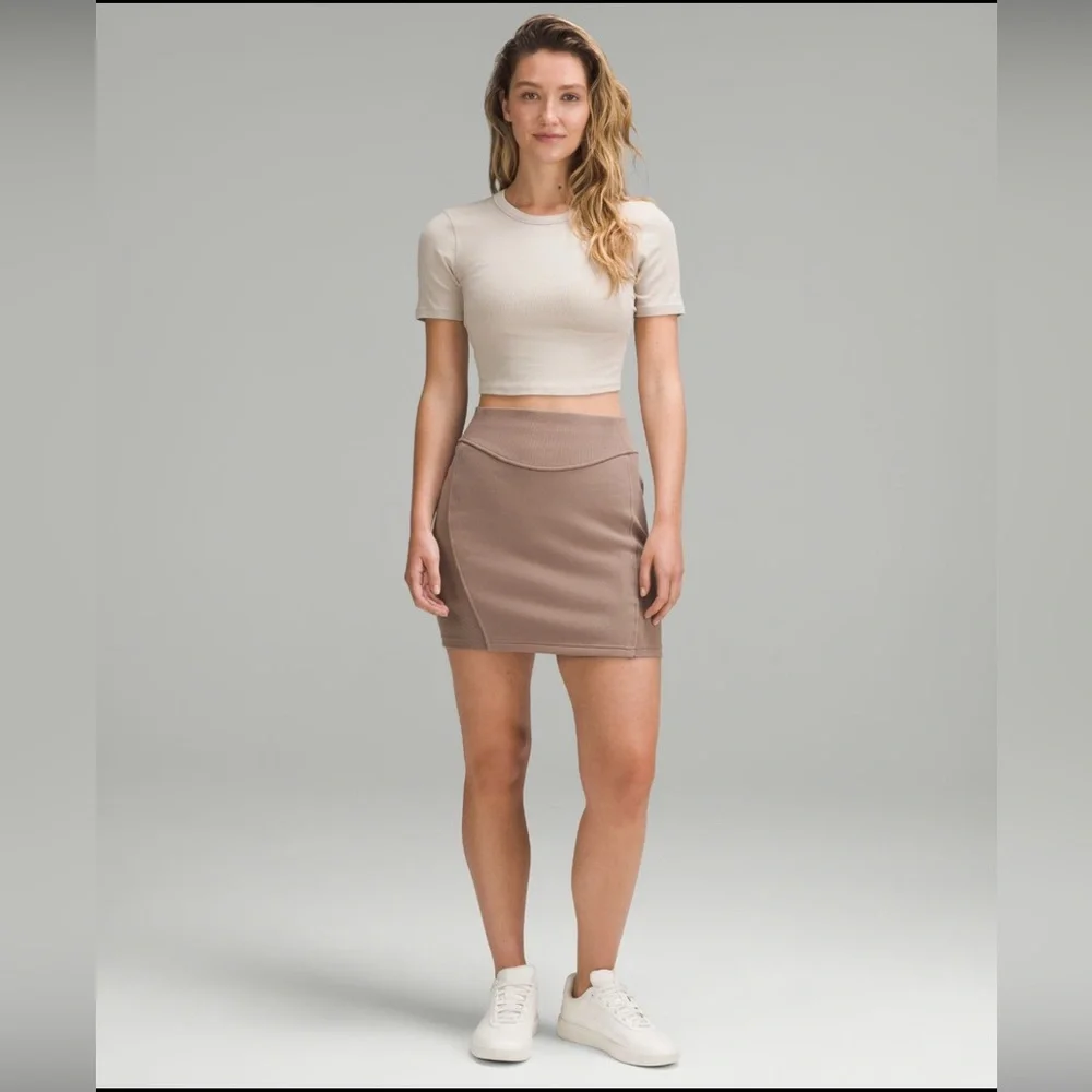 NWT Lululemon Scuba High Rise Mini Skirt Sz L - Picture 3 of 5